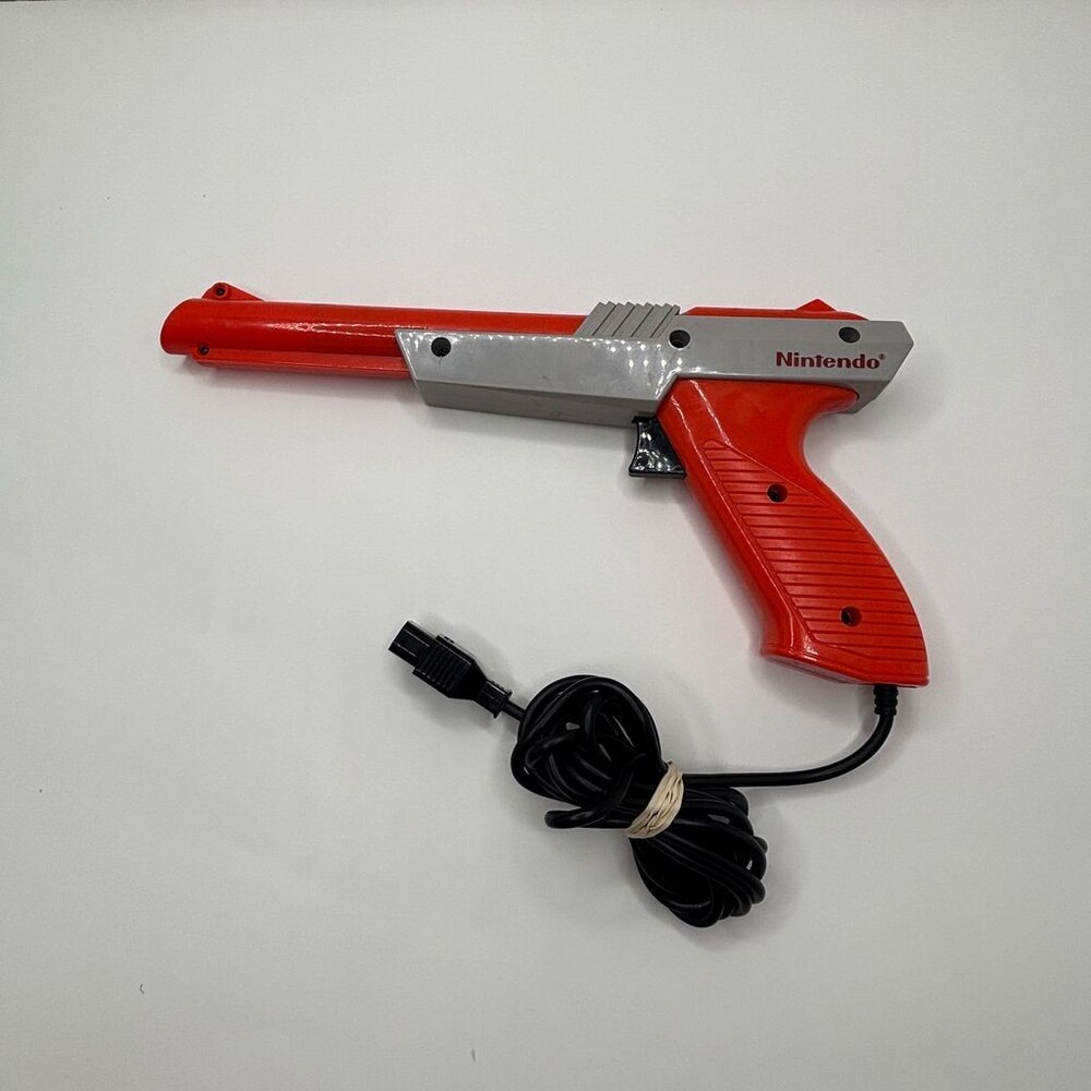 OEM Nintendo Orange NES Zapper Light Gun Duck Hunt Controller NES-005